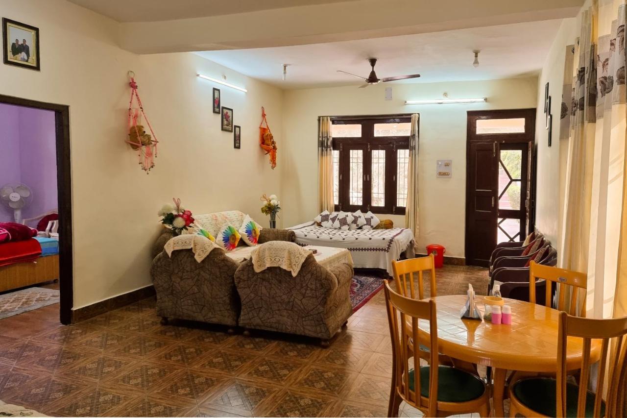 Aditya Homestay Dalhousie Dış mekan fotoğraf