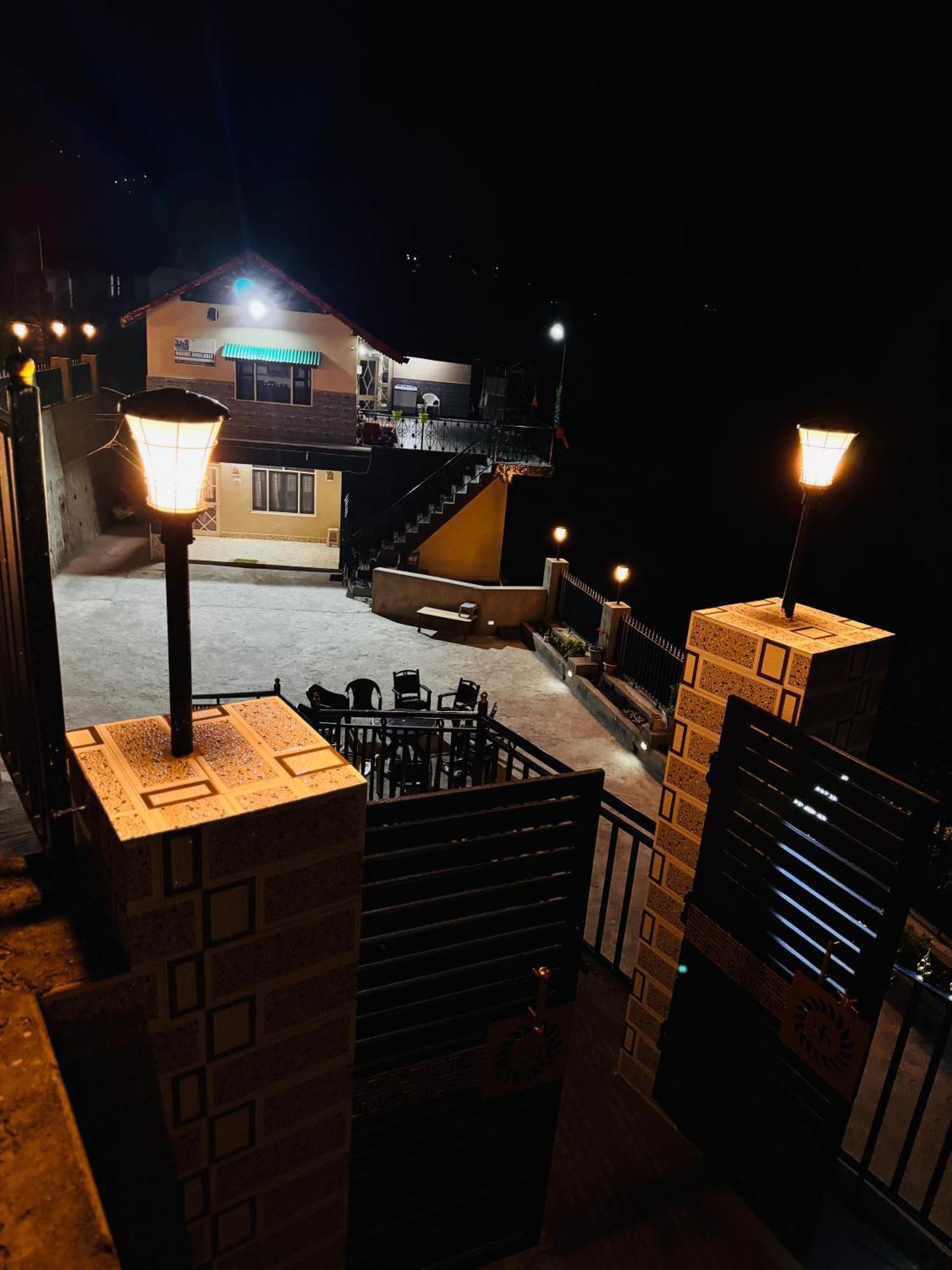 Aditya Homestay Dalhousie Dış mekan fotoğraf