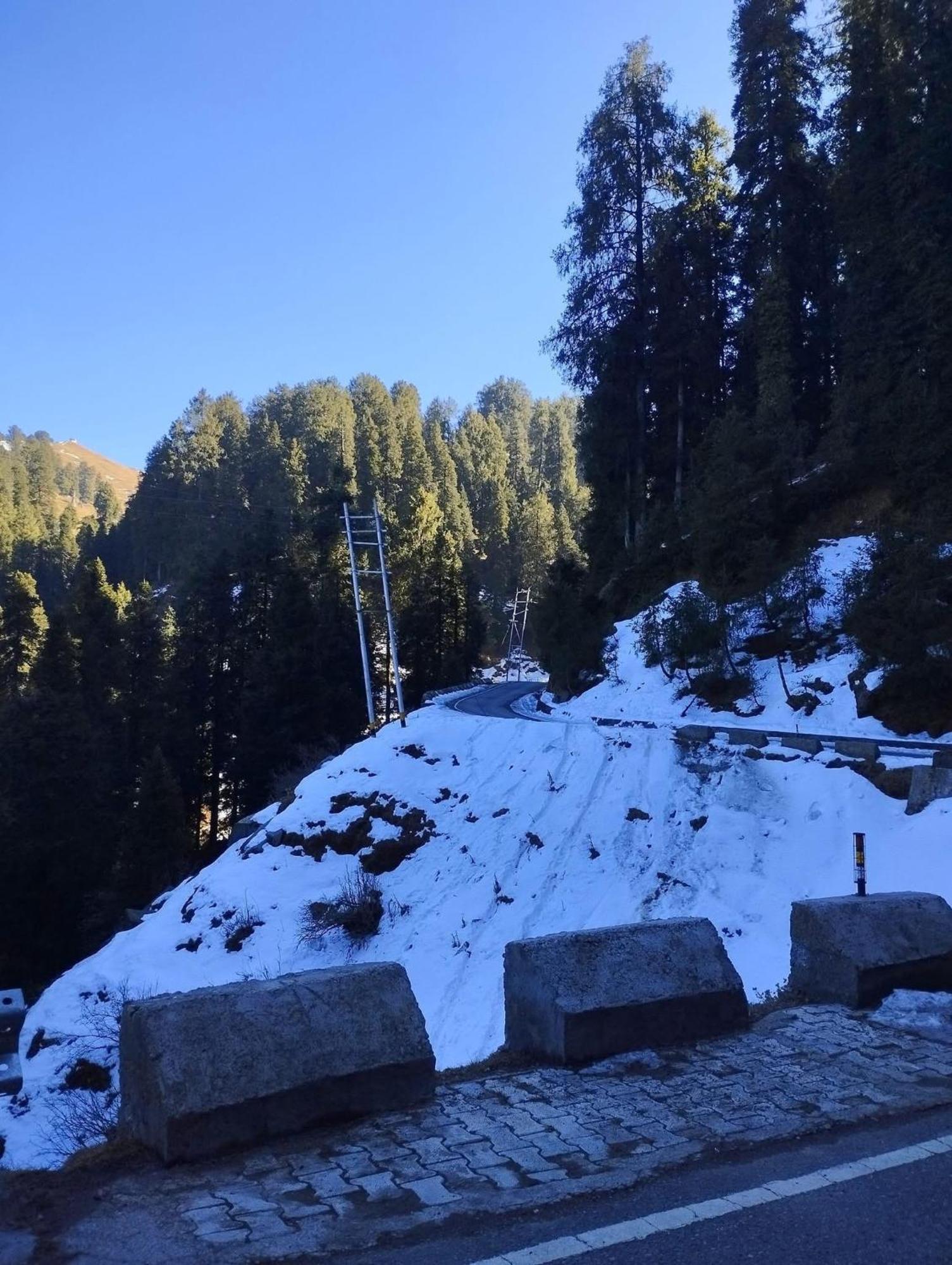 Aditya Homestay Dalhousie Dış mekan fotoğraf