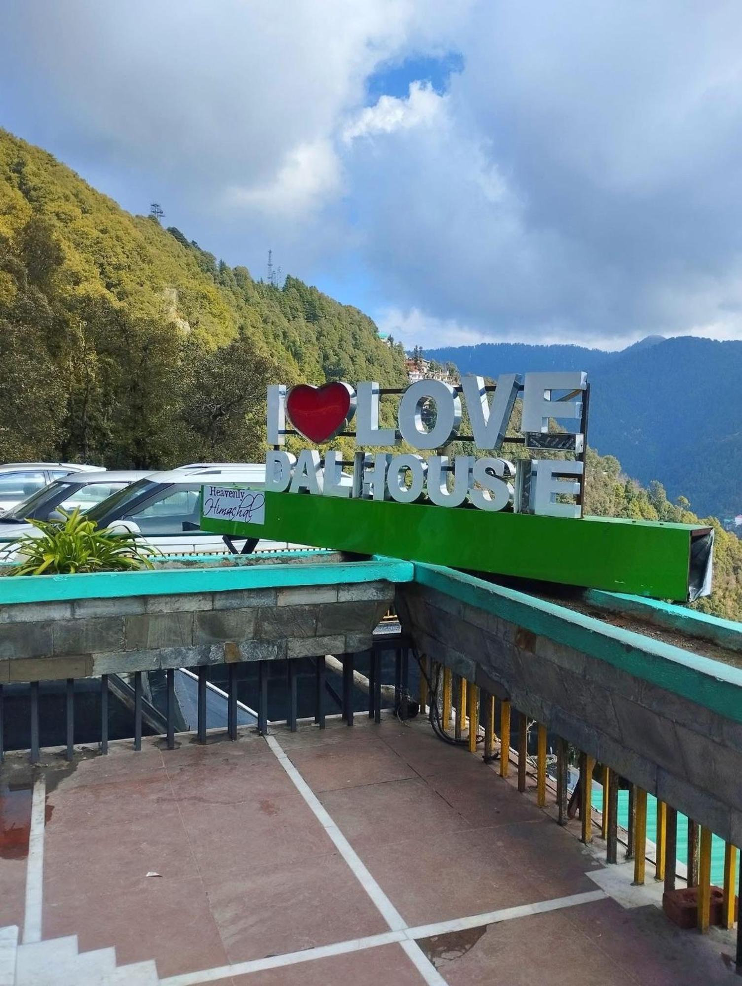 Aditya Homestay Dalhousie Dış mekan fotoğraf