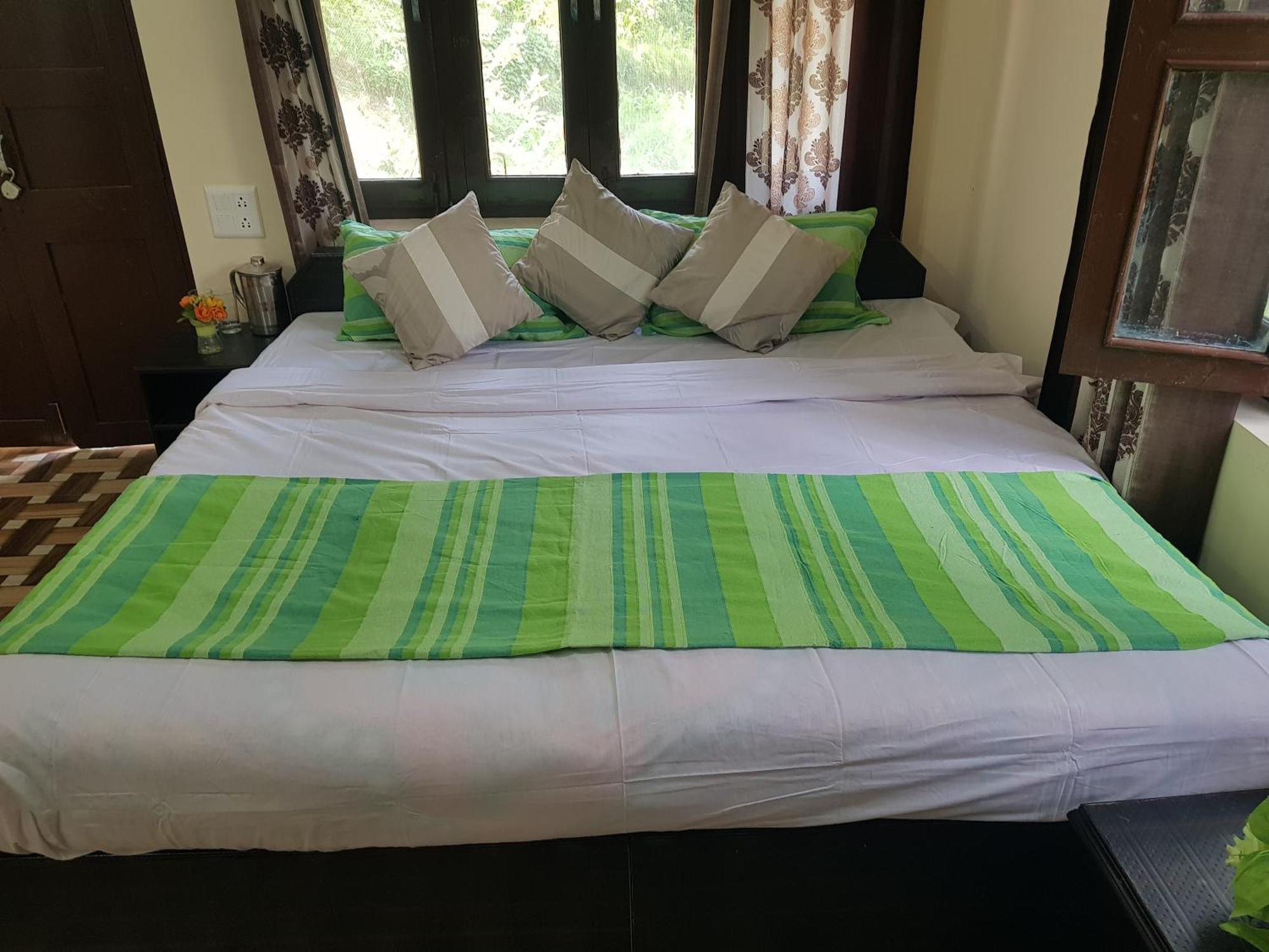Aditya Homestay Dalhousie Dış mekan fotoğraf